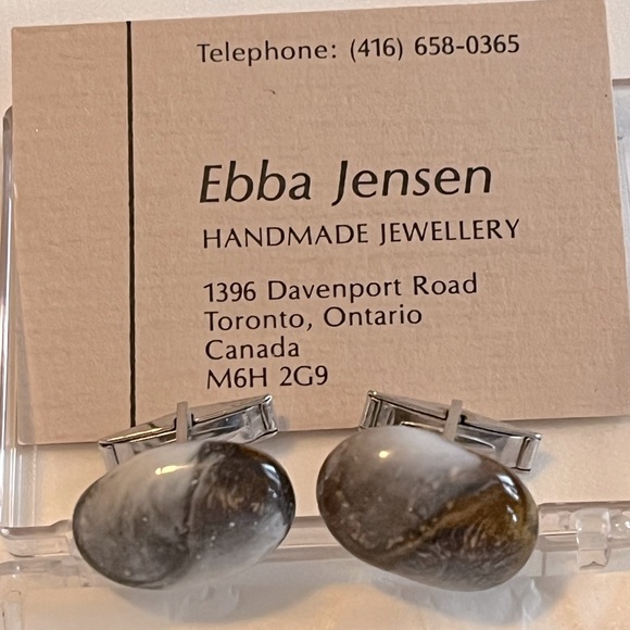 Cuff links - Picture 1 of 2